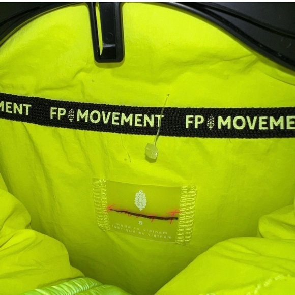 Like-new FP Movement In A Bubble Oversized Puffer Vest - Picture 5 of 10